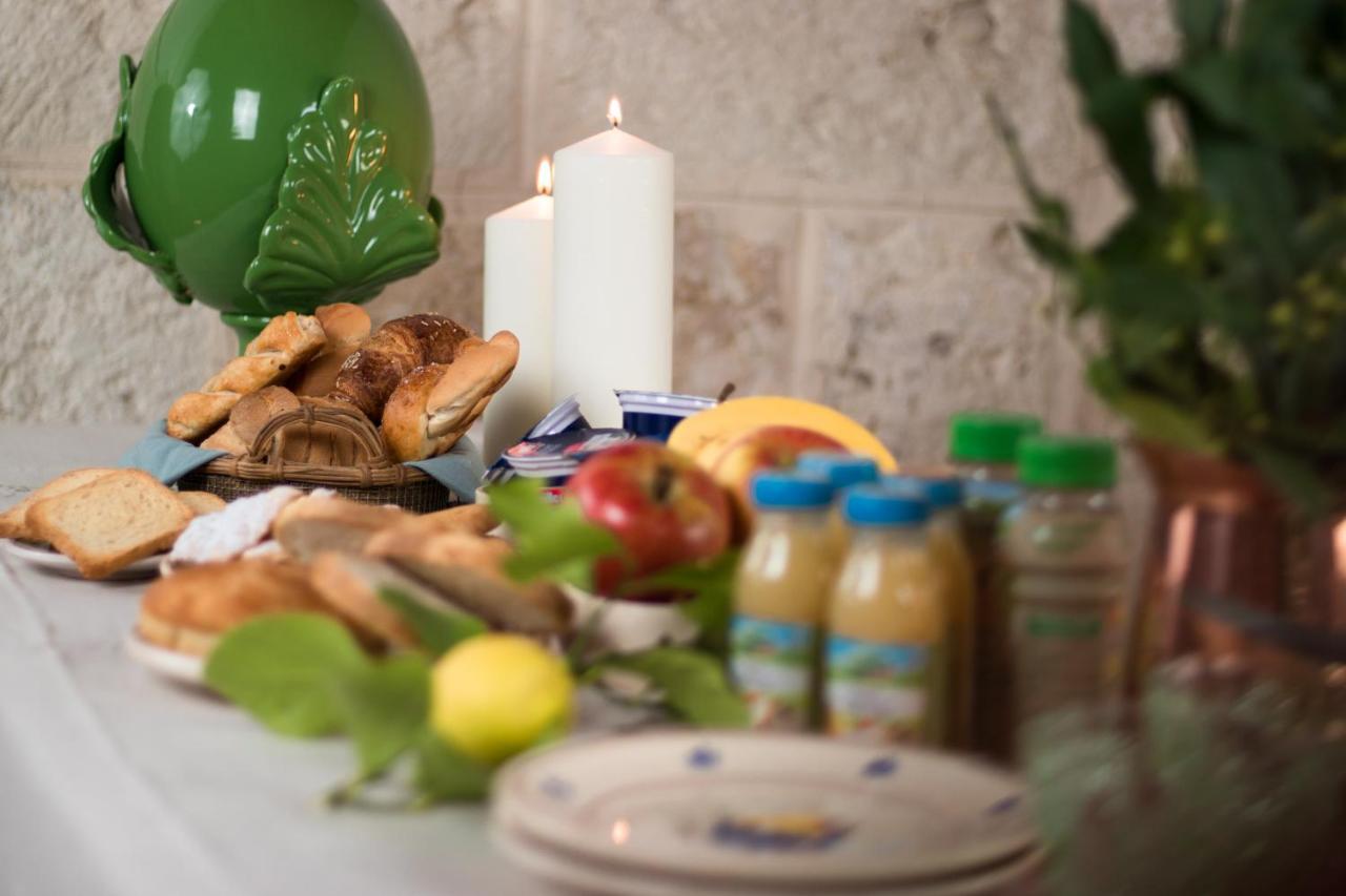 Cece Nove - Sotto L'Arco Bed & Breakfast Rutigliano Eksteriør bilde